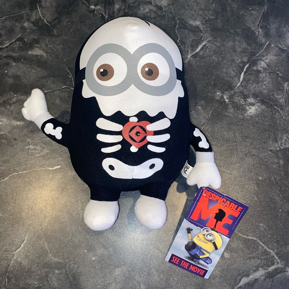 Despicable Me, 10 inch Minion Skeleton 💀 Plush